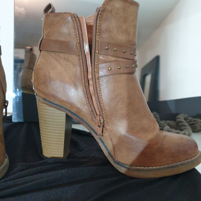 Bottine en cuir marron