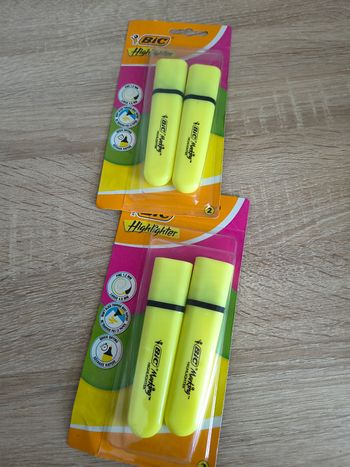 Fourniture scolaire marque bic, lot de 2 paquets 