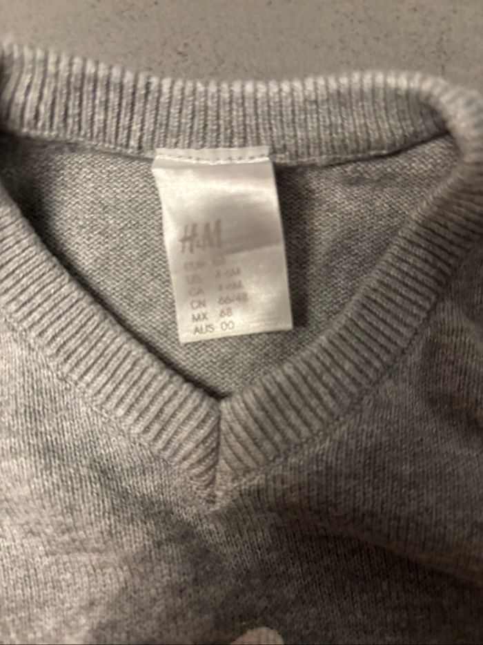 Pull sans manches H&M 6 mois - photo numéro 2