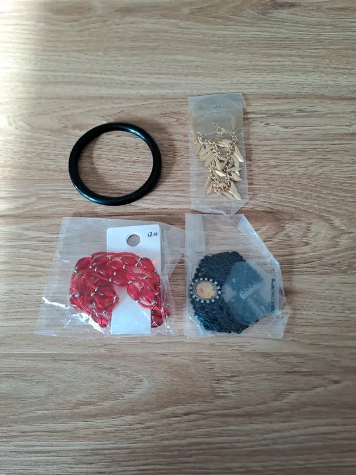Lot bracelets 3 pieces