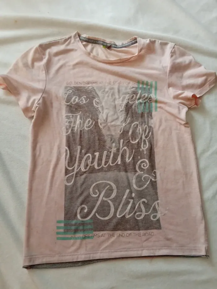 T-shirt m.c taille 12 ans