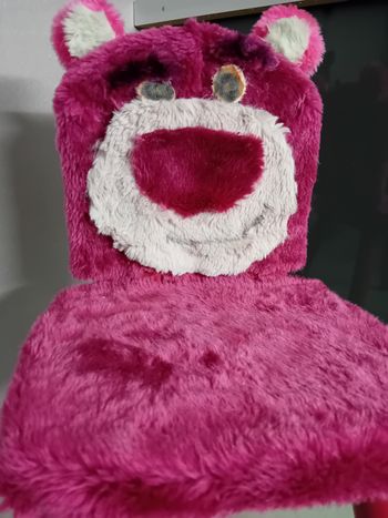 Chaise enfant relookée Disney Lotso