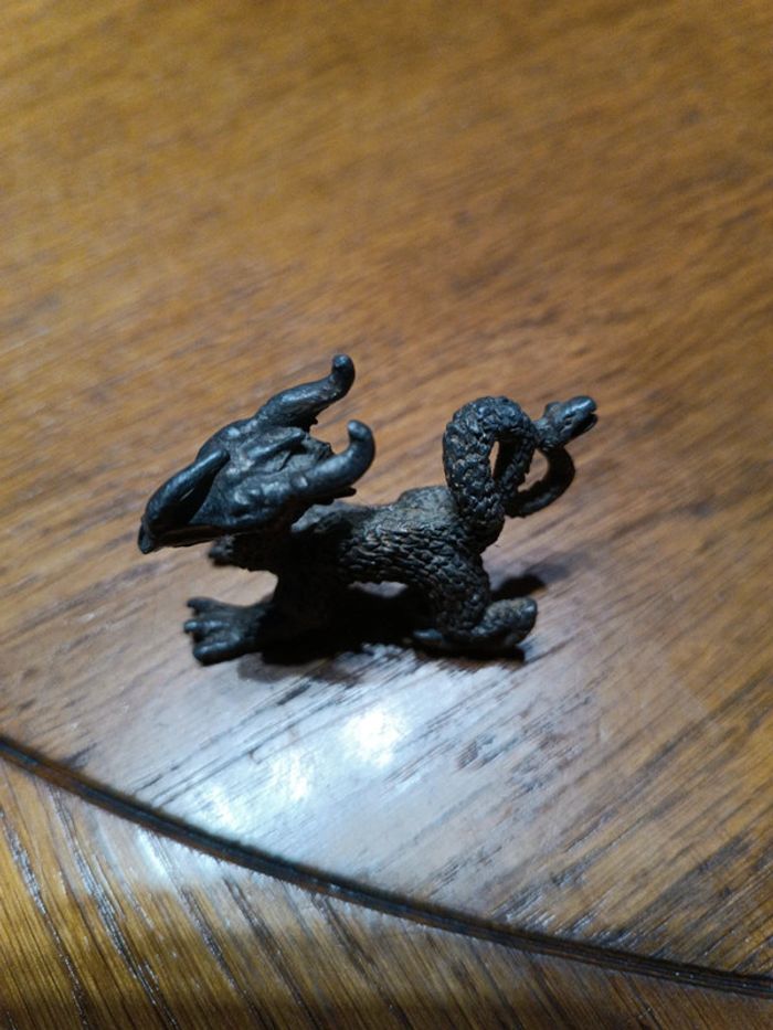 Lot 9 Figurines dragons en métal - photo numéro 2