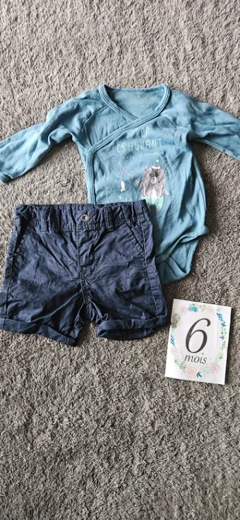 Ensemble bodie+short 6 mois