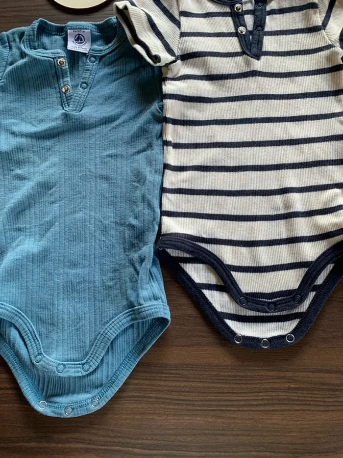 Lot bodies Petit Bateau manches courtes - photo numéro 4