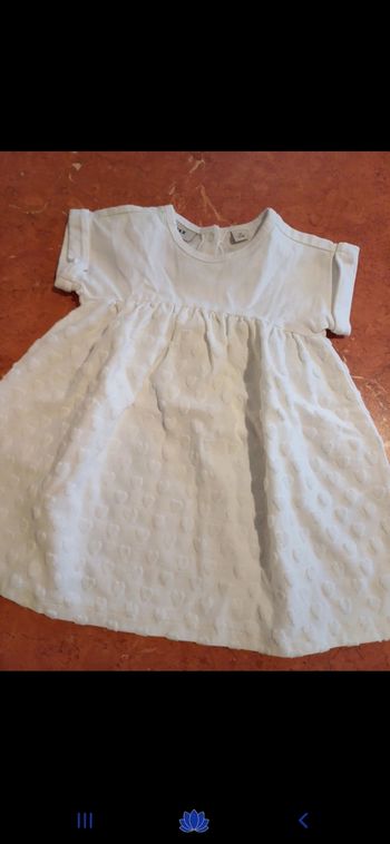 Robe bébé taille 6 mois
