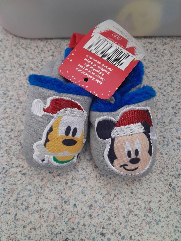 Chaussons disney - photo numéro 2