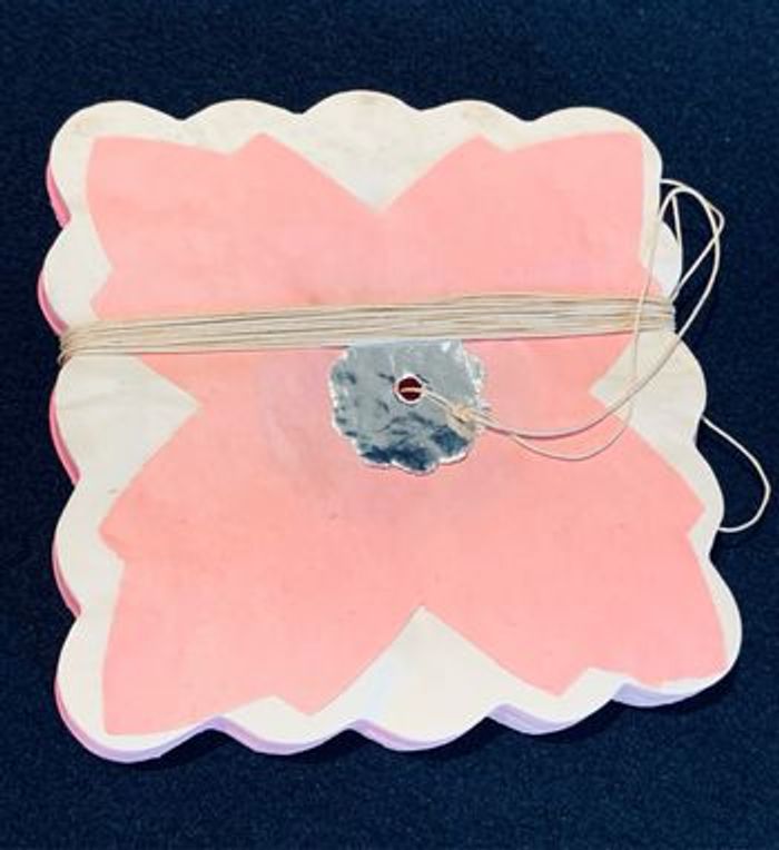 Guirlande en papier avec fil couleur rose et blanc Carrés - photo numéro 2