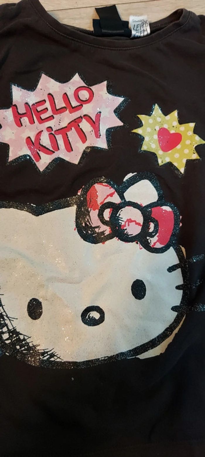 T shirt brun très foncé, Hello Kitty, de chez H&M, taille 2/4 ans - photo numéro 5