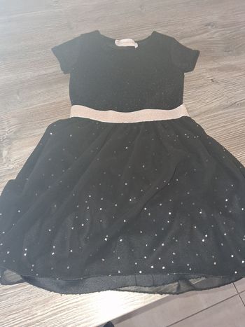 Robe noir pailletées 