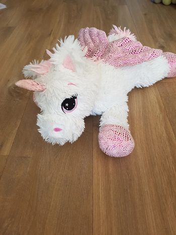 Peluche licorne ailée
