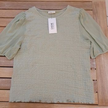 Magnifique haut vert pastel gaufré et manche courte en voile taille XL Cache-cache