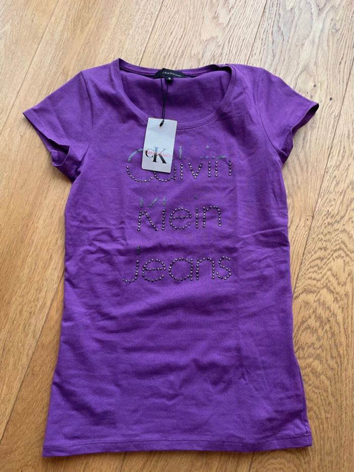 T-shirt Calvin Klein Jeans taille 34/36 - photo numéro 6