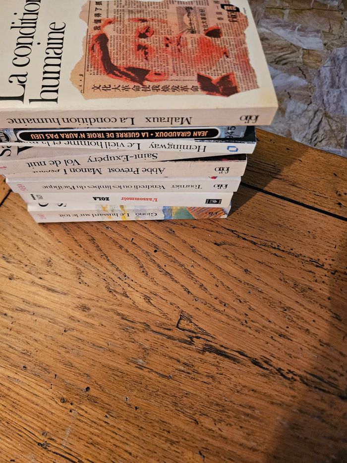 8 livres 📚 de poches - photo numéro 8