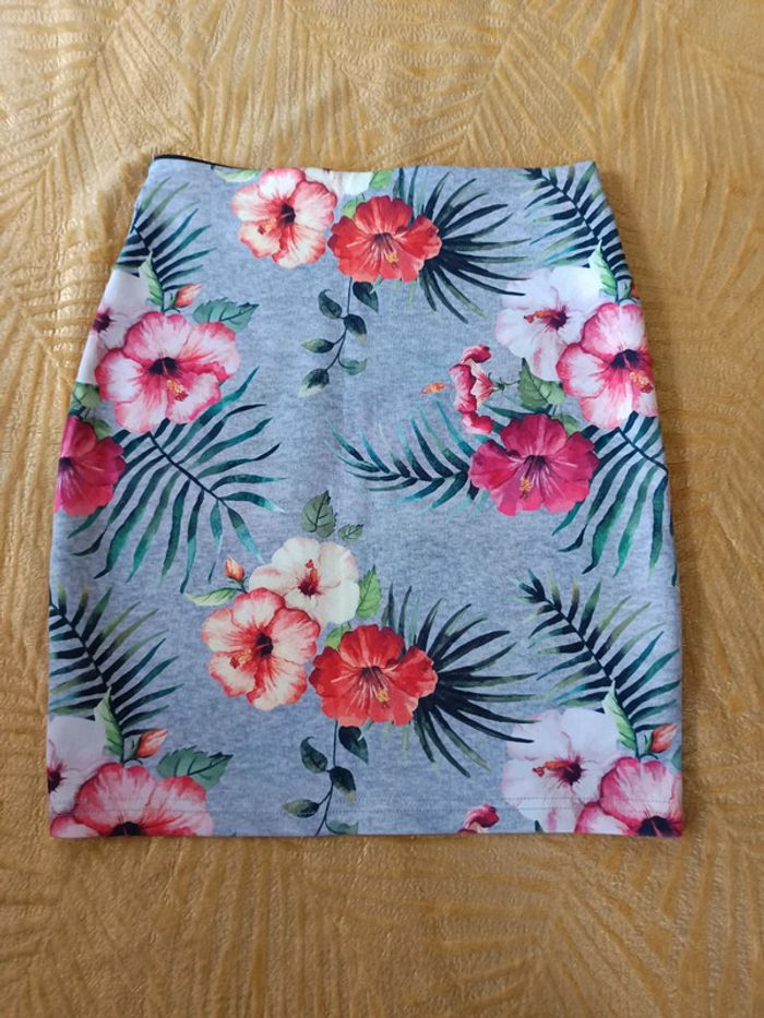 Jupe fleurs - photo numéro 4