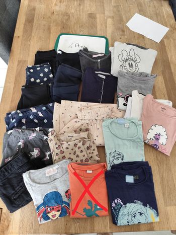 Lot vêtements fille 