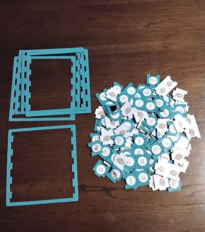 Puzzle des mots ,30 mots, le mot de l image ,Toy Universe ,dès 4 ans - photo numéro 4