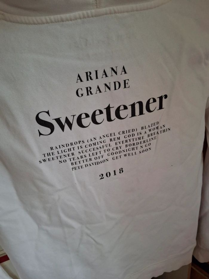 Pull ariana grande - photo numéro 4
