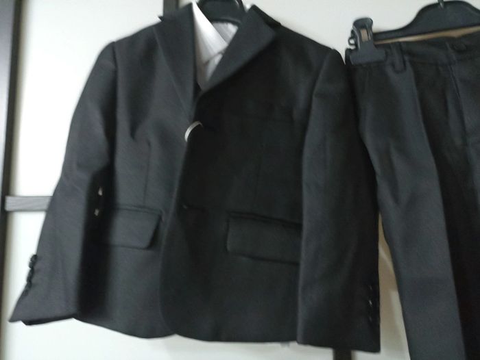 Costume 4 pièces 3 ans - photo numéro 2