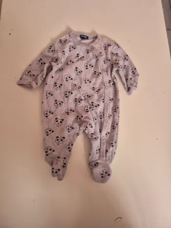 Pyjamas 1 mois
