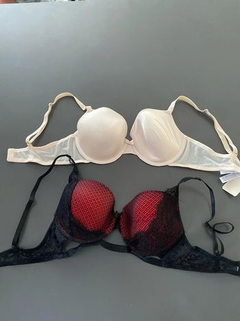 Lot de 2 soutiens gorge 95C comme neuf
