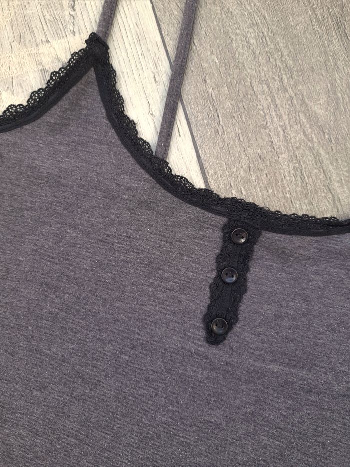 Débardeur / caraco fines bretelles anthracite - Kiabi - photo numéro 3