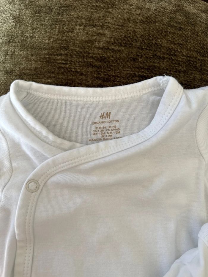 Lot de 2 bodys H&M - photo numéro 2