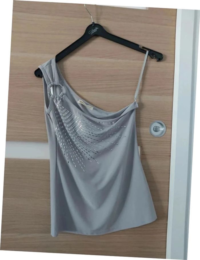 Top de soirée asymétrique gris souris et argenté