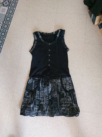 Robe courte très bon état