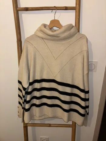 Pull col roulé