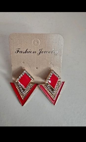 Boucles d'oreilles neuve 