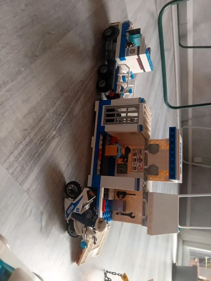 Lot lego police et transport - photo numéro 2