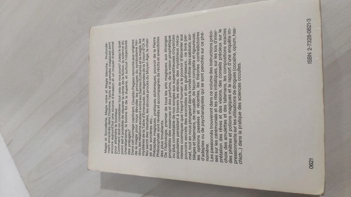 Livre Magie et sorcellerie Osvaldo Pegaso Éditions de Vecchi - photo numéro 2