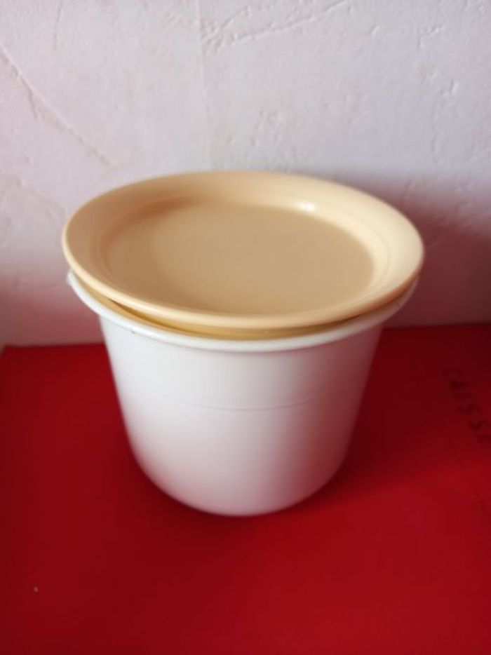 Pot verseur Tupperware