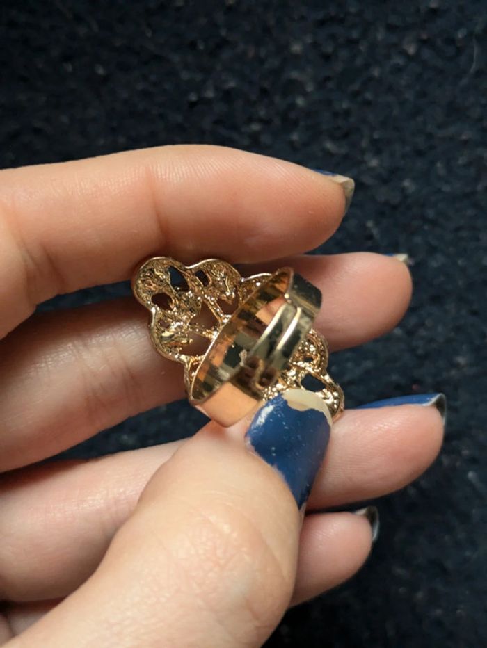 Bague a strass fantaisie - photo numéro 3