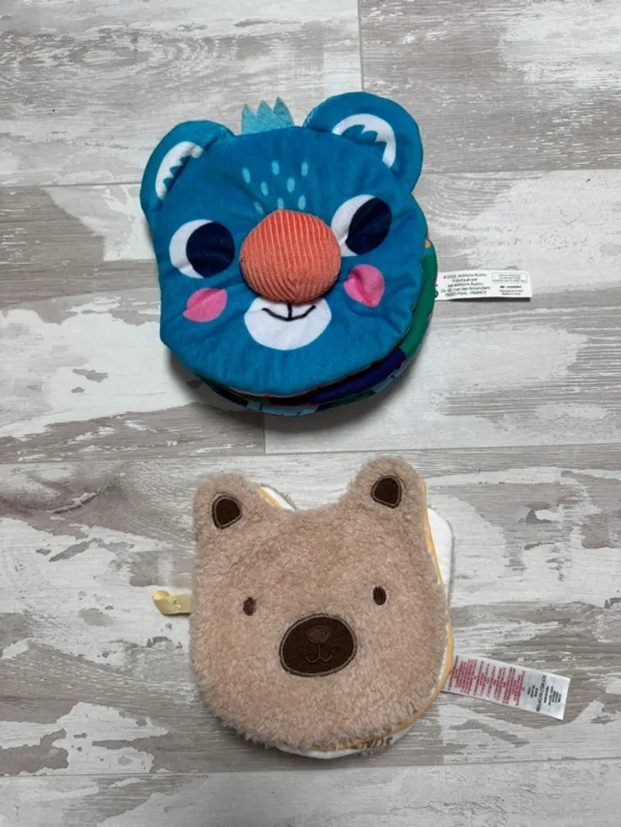 Livre en tissus d'éveil