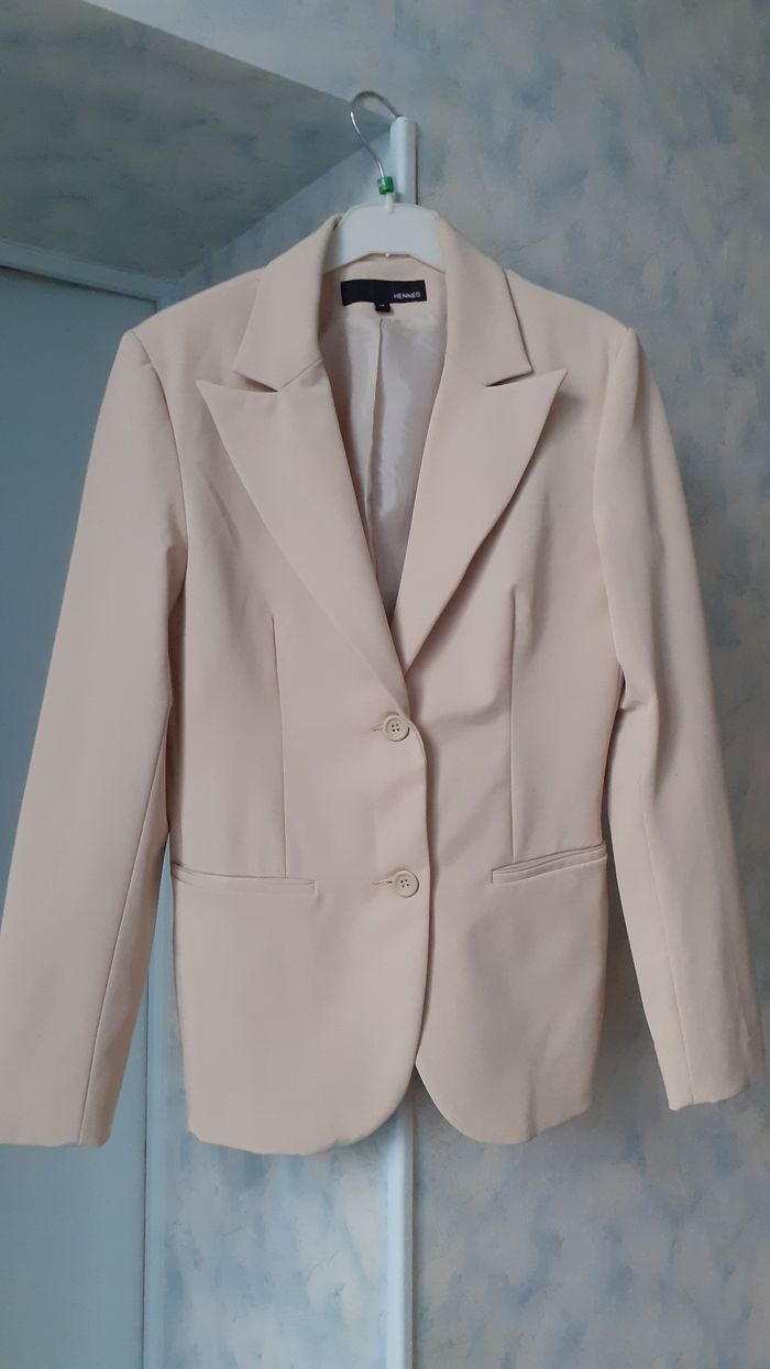 Ensemble femme taille 38 - photo numéro 2