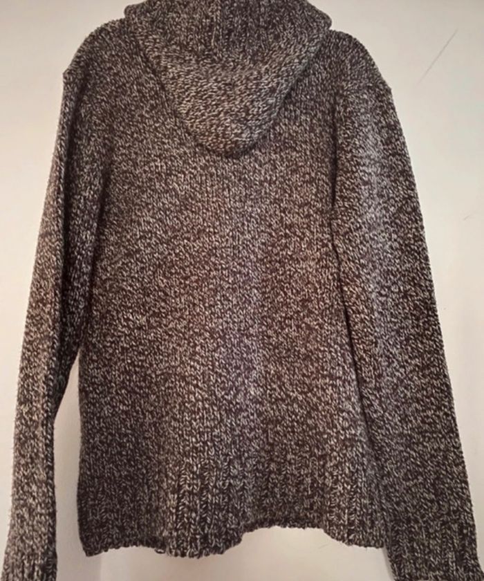 Pull Zara avec capuche 13 13 ans excellent état - photo numéro 3