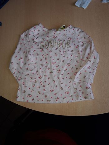 Tee-shirt tape à l'œil 9 mois