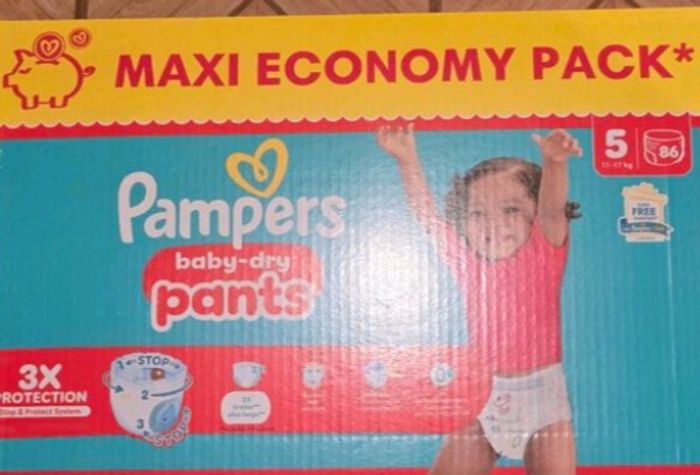 2 cartons de couches culottes pampers 96 et 86 à 50€ avec le code 
SORTILEGE30
Le lot passe à 35€