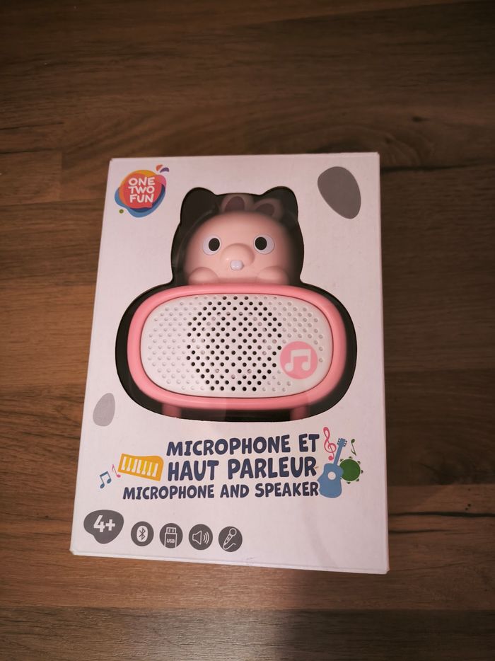 Microphone