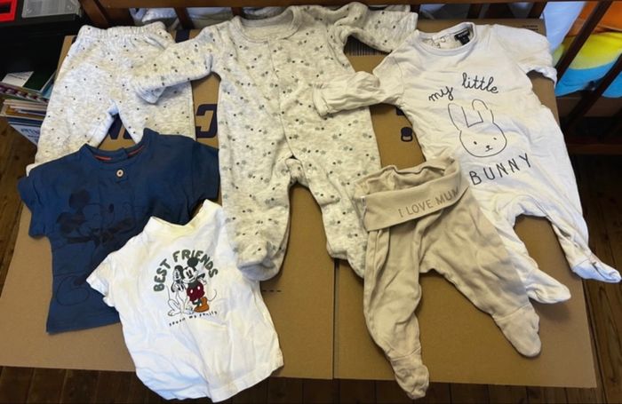 Lot de vêtements - photo numéro 3