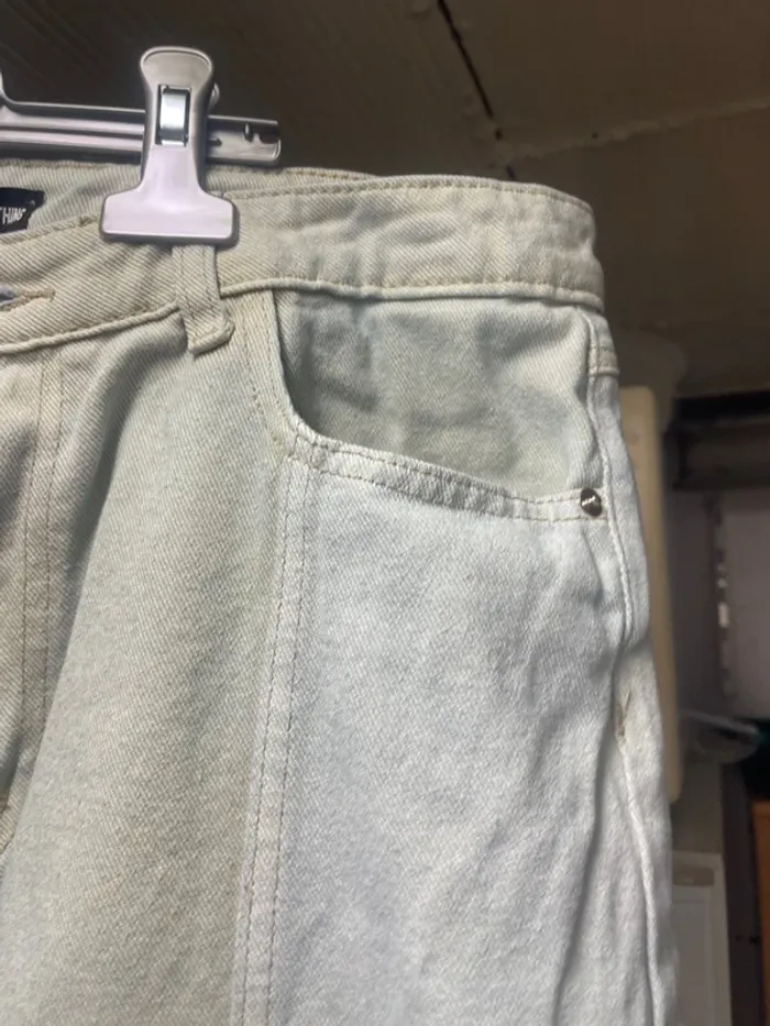 Pantalon Pretty Little Things taille 42 - photo numéro 3