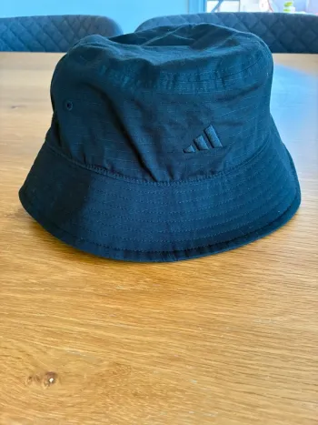 Bob adidas homme