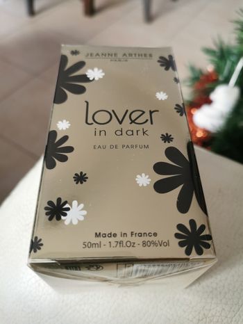Eau de parfum Lover in Dark de Jeanne Arthes neuf