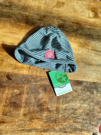 Bonnet enfant rayures taille 52 cm