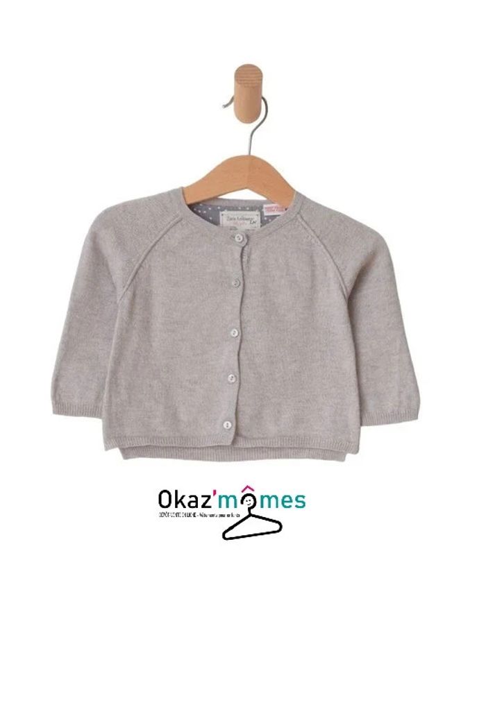 LOT de 2 gilets fins (1 bleu, 1 gris clair) - fille taille 12 mois - photo numéro 2