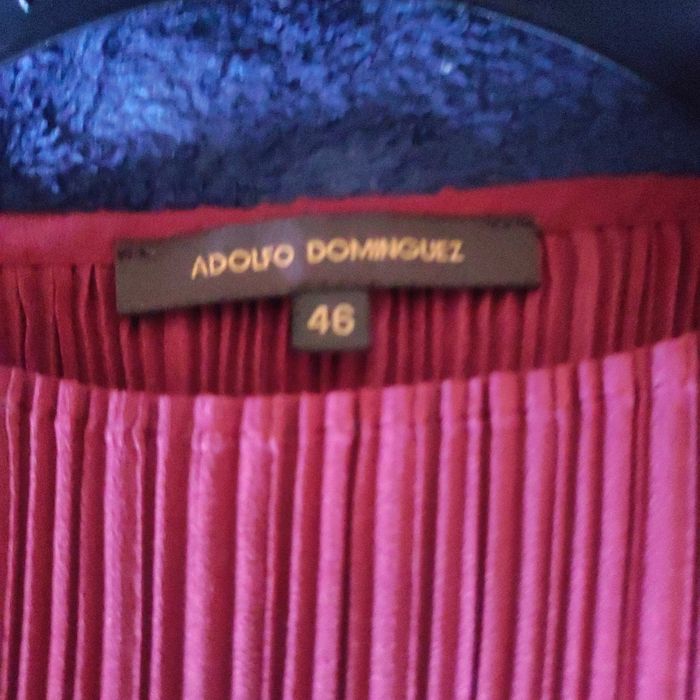 Superbe haut plissé Adolfo Dominguez taille 46 . Neuf - photo numéro 8