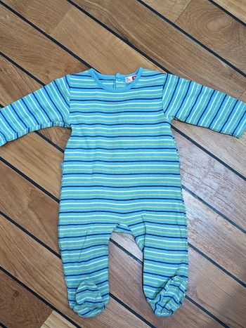 Pyjama taille 6 mois