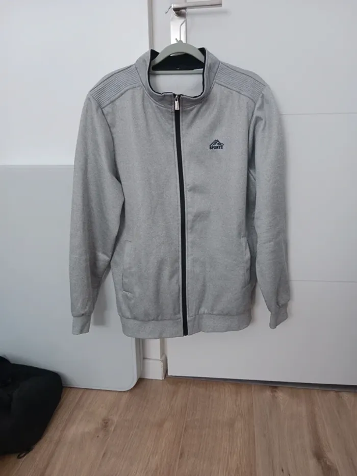 Ensemble veste + jogging